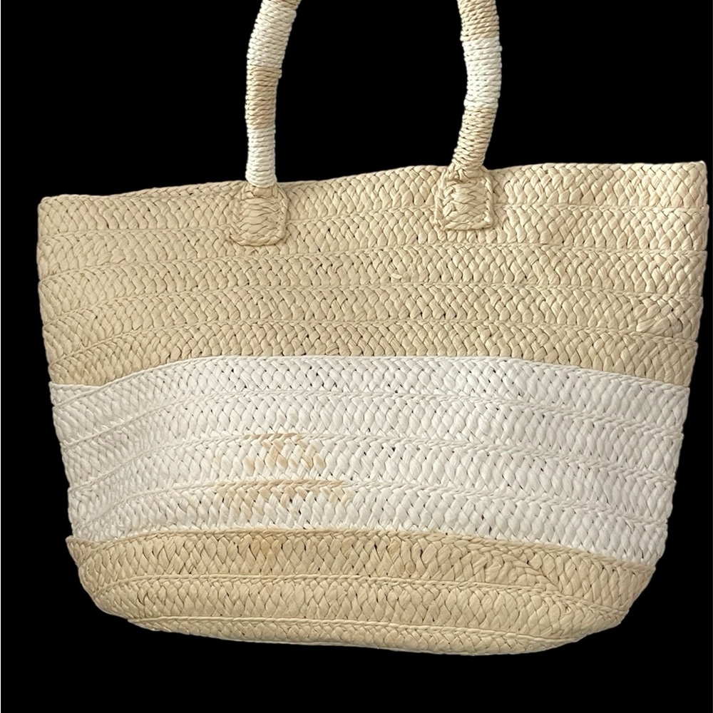 ALTRU Straw Tote‎ - Picture 8 of 11